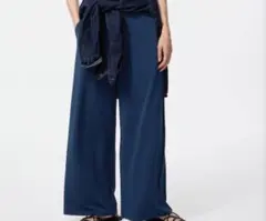 ユニクロ クレープジャージーストレートパンツ