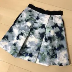 ランバンオンブルー/膝丈スカート