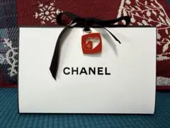 シャネル CHANEL 2026 バレンタイン レッド　限定チャーム　匿名配送