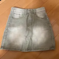 薄いカーキー色デニム タイトスカート