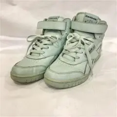 リーボック　スニーカー　スポーツ　シューズ　運動靴　バッシュ