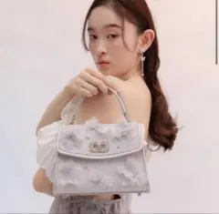 新品RANDA　2WAYバタフライモチーフフラップバッグ　ブルーのサムネイル