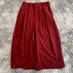 美品✨【GU】ジーユー 赤 ワイドレッグガウチョパンツ S 体型カバー