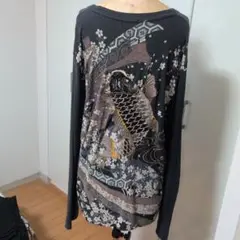 鯉と桜の和柄踏め輪鯉の刺繍入の長袖TシャツXL