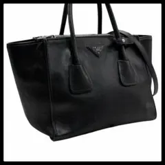 6186 美品 プラダ 三角プレート 2wayハンドバッグ カーフレザー 黒色