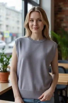 【2025年今期新品・未使用】SLOANE スローン ノースリーブクルーネック 2025年今期新品・未使用】 スローンSLOANE ノースリーブクルー