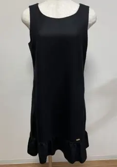 ブルーレーベル　クレストブリッジ　裾フリル ウールワンピース　38 ブラック