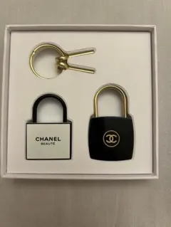 CHANEL LA COLLECTION キーホルダーセット
