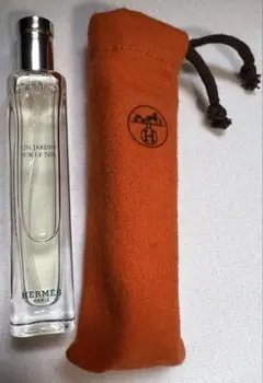 HERMES UN JARDIN SUR LE NIL 香水　15ml ポーチ付