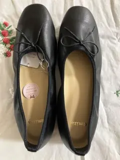 【新品未使用】アミティエ スクエアトゥリボン付きバレエシューズ　値下げ