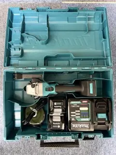 Item thumbnail for item 72bf59c9-5561-4275-90e8-8dbe2c6857c3