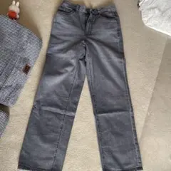 GU ハイライズストレートジーンズ　グレー　Sサイズ