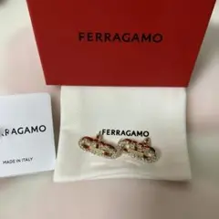 フェラガモ FERRAGAMO ガンチーニ ピアス ラインストーン ゴールドのサムネイル