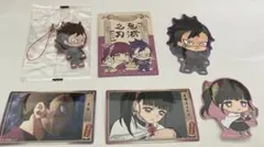 鬼滅の刃　不死川玄弥　栗花落カナヲ　ガチャガチャ　ストラップ　シール