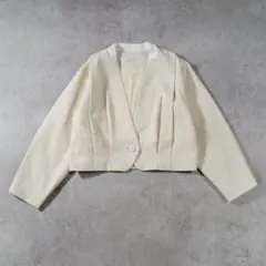 【美品】KBF ケービーエフ ショート丈ジャケット M相当のサムネイル