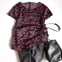 EMPORIO ARMANI　シルク総柄ブラウス　プルオーバー　幾何学模様