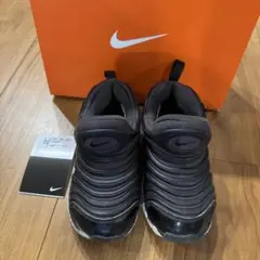 ナイキ ダイナモ フリー スニーカー 18cm ブラック