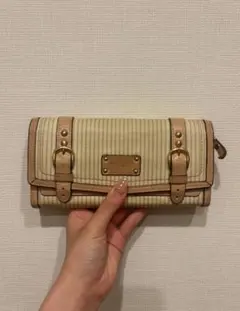 Samantha Thavasa 長財布