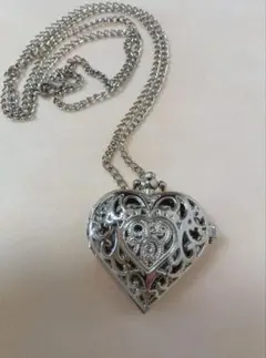 Item thumbnail for item 7c98cf4e-3416-409c-944e-53d1ab8c1fcd