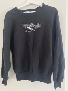 Reebok クラシック ブラック トレーナー