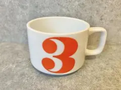 レトロマグカップ オレンジ色 数字 3 デザイン ヴィンテージ