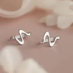 No65 高級感 フープピアス［シルバー］SV925 金属アレルギー対応