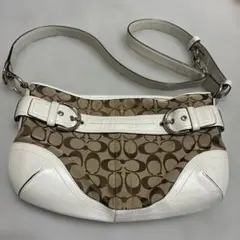 d*9様 coachショルダーバッグ ブラウンとホワイト