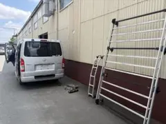 １００系ハイエース車内キャリア　ウィンドウガードバー サーフロングショート脚立 100系ハイエース車内キャリア ウィンドウガードバー サーフロング