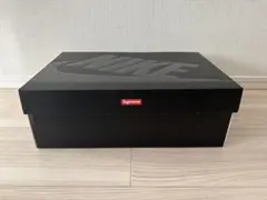 シュプリーム × ナイキ エアフォース1 ロー 