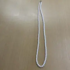 ロングパールネックレス