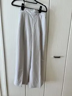 earth music&ecology ワイドパンツ ベージュ