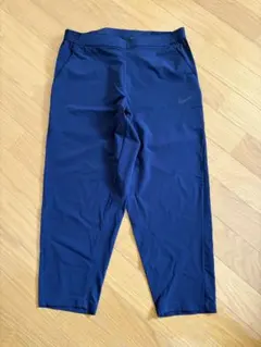 Nike ネイビー ストレッチパンツ ショート丈 M