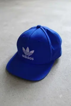 【美品】アディダスオリジナルス フラットキャップ ブルー トレフォイルロゴ