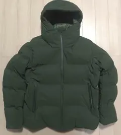 シームレスダウン ダウンジャケット