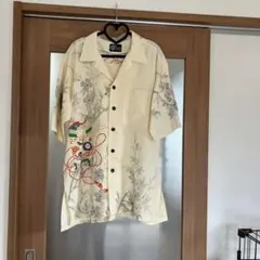 着物リメイク、花柄刺繍 半袖アロハシャツ クリーム色