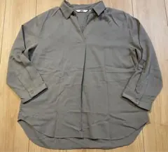 ユニクロ　オリーブグリーン M 五分丈シャツ