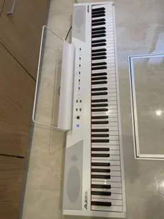 美品　ホワイト　Alesis Recital 88鍵 デジタルピアノ Amazon | Alesis 電子ピアノ 88鍵盤 初心者向け電子ピアノ