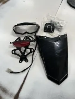 ヤマハRD400/250最終型テールカウル　　 FRP製 黒ゲルコート ヤマハRD400/250最終型テールカウル FRP製 黒ゲルコート - メルカリ