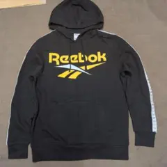 Reebok Classic 黒 フード付きパーカー
