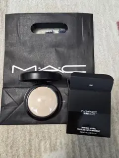 M.A.C セット クッションファンデ ハイライト コンシーラー - メルカリ