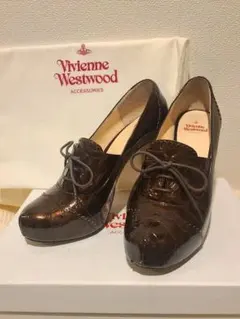 【週末限定SALE】viviennewestwood ヒールパンプス シューズのサムネイル