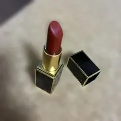 ＴＦ　tom ford 赤色　口紅　ルージュ　トムフォード　16 スカーレットのサムネイル