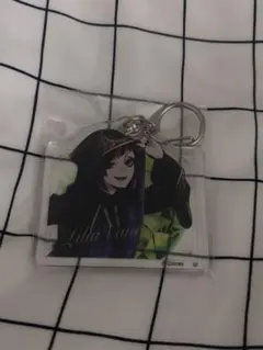 ツイステッドワンダーランド リリィ・アーヴィン アクリルキーホルダー