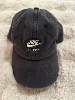 Item thumbnail for item a0a41a5f-fc49-4070-9ce2-32d926e9c36b