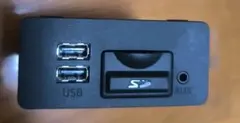 マツダ純正 USB/AUXユニット BHP1-669U0のサムネイル