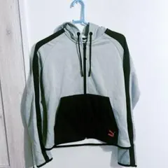 PUMA プーマ EVO サイズM パーカー　裏起毛　レディース