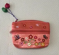 韓国風 刺繍入りポーチ チューリップ飾り付き 新品 未使用 小銭入れ 小物入れ