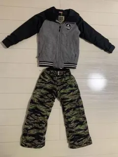BURTONスノボーウェアー＆ズボン(男の子S 122〜135cm）