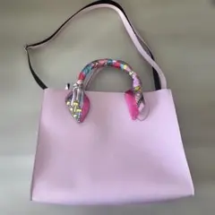 ピンク スカーフ付き ハンドバッグ