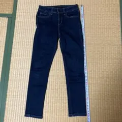 ユニクロ　スキニーデニム ダークブルー22インチ(56センチ)